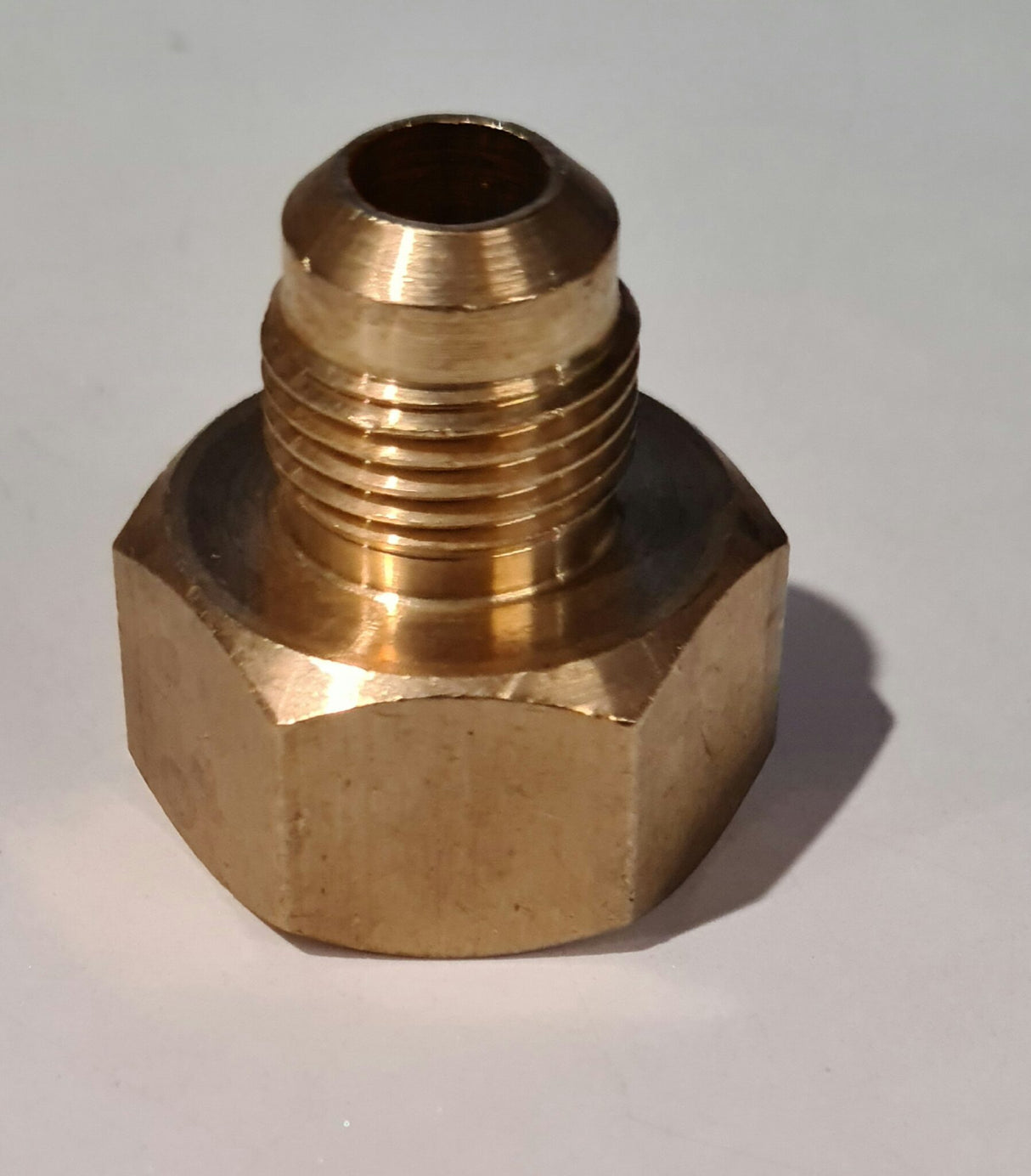 1/2 BSP Female x 3/8 SAE Flare Shallow Gas Fitting