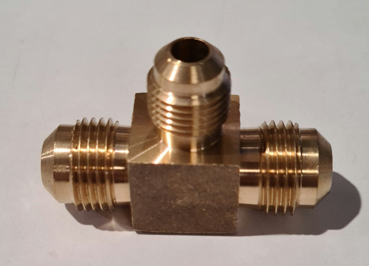 3/8 - 3/8 - 5/16 Tee Gas Fitting