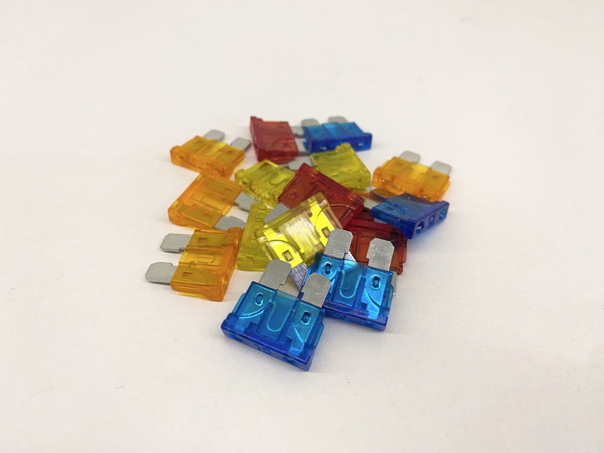 Powertech 12 Gang Fuse Block w/ Bus Bar