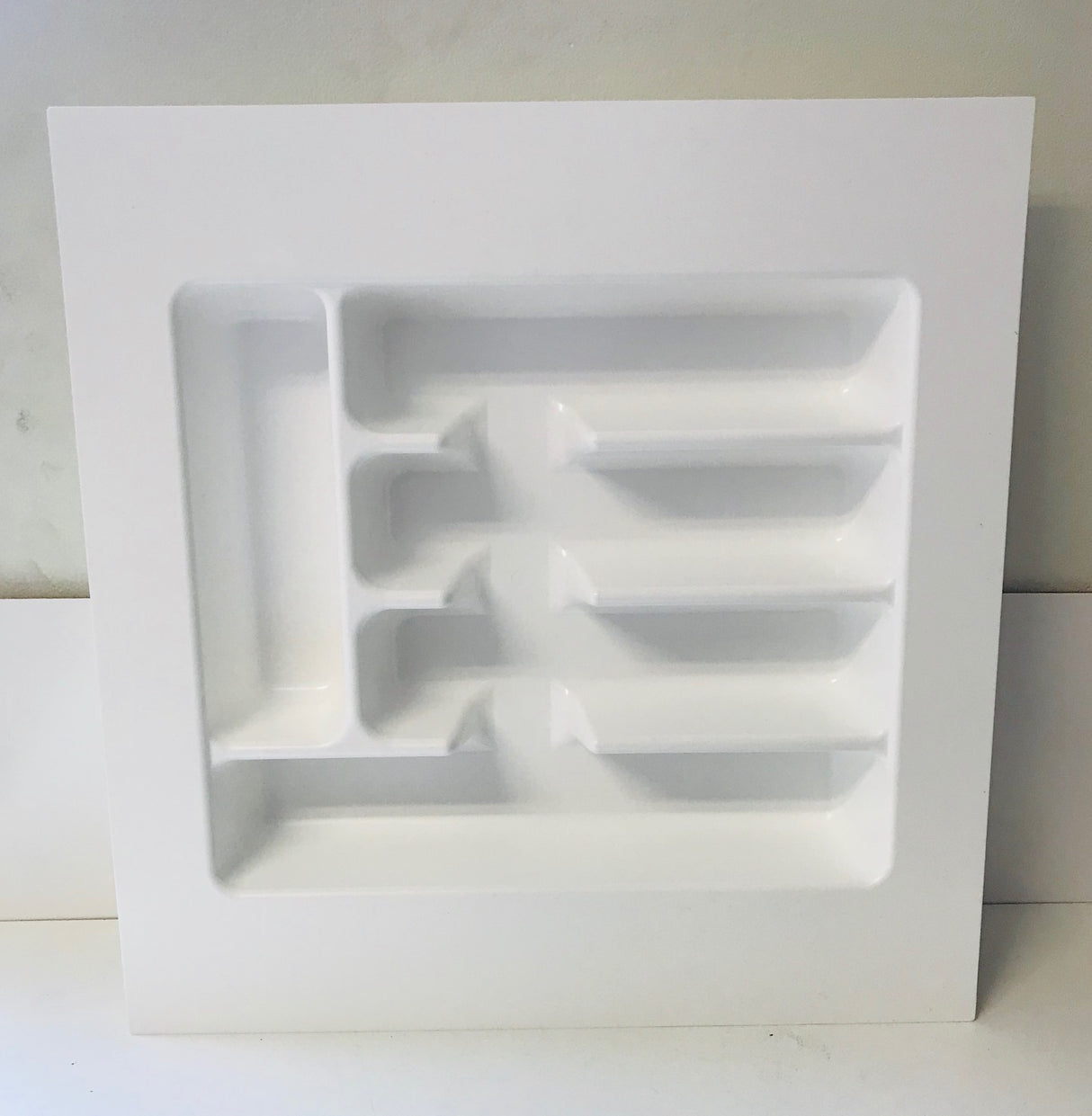 Trimmable Plastic Cutlery Insert Tray