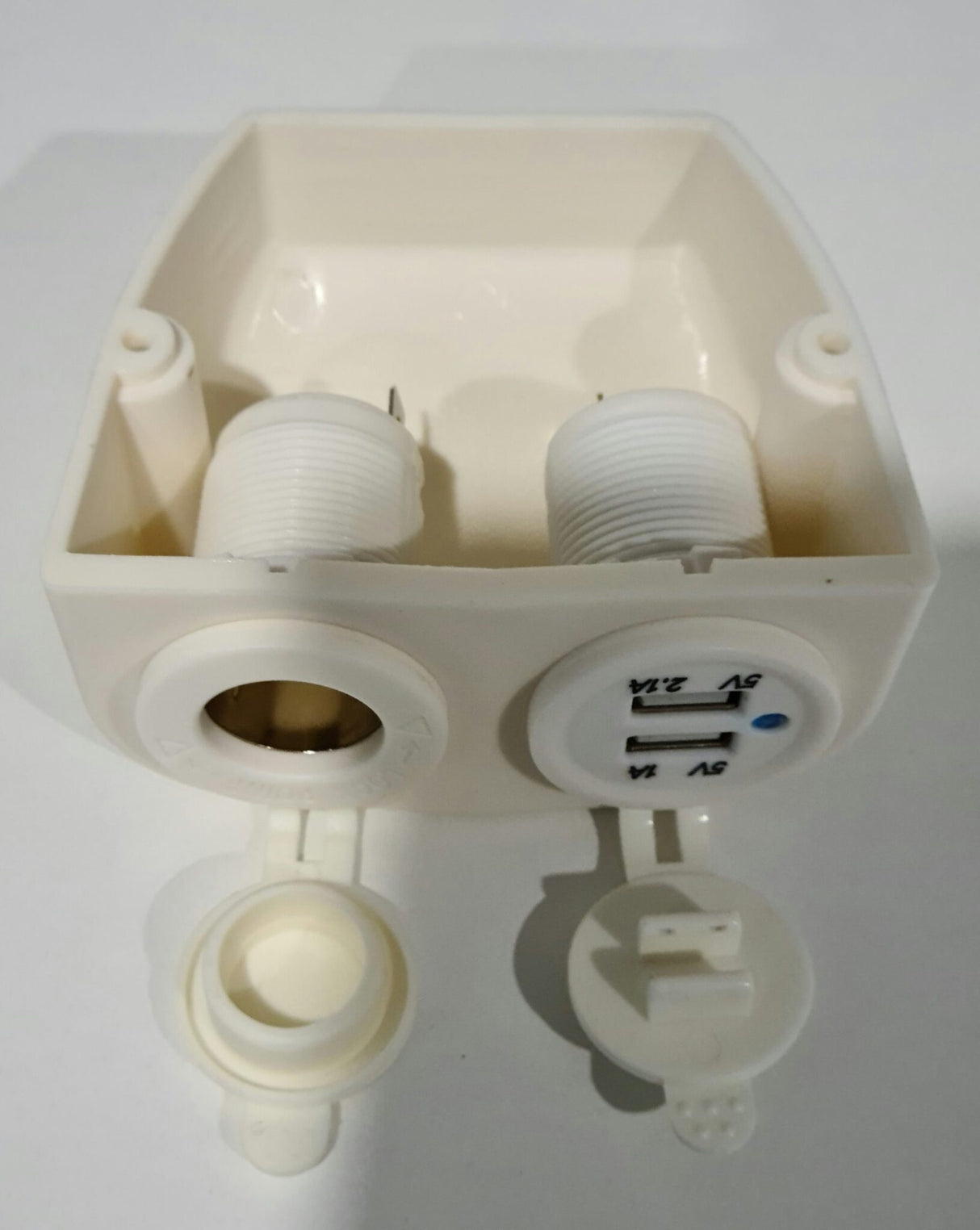 12V Single Power Outlet with Dual USB (White) - OSCS12VDUALUSB