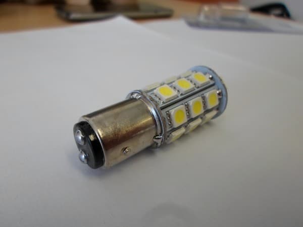 Led BA15D Replacement Bulb. Double Contact. Cool White