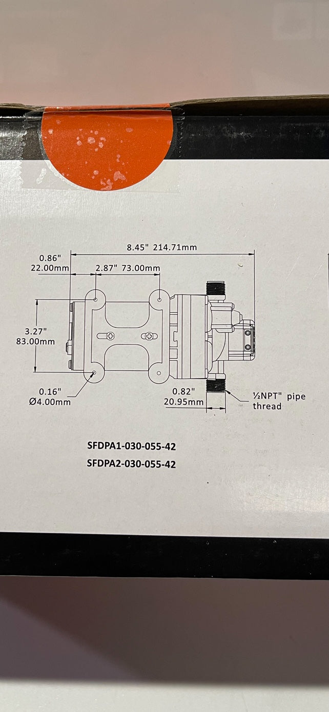 SEAFLO RV Supreme 55psi/9.5LMP 12V Water Pump c/w Filter & Fittings