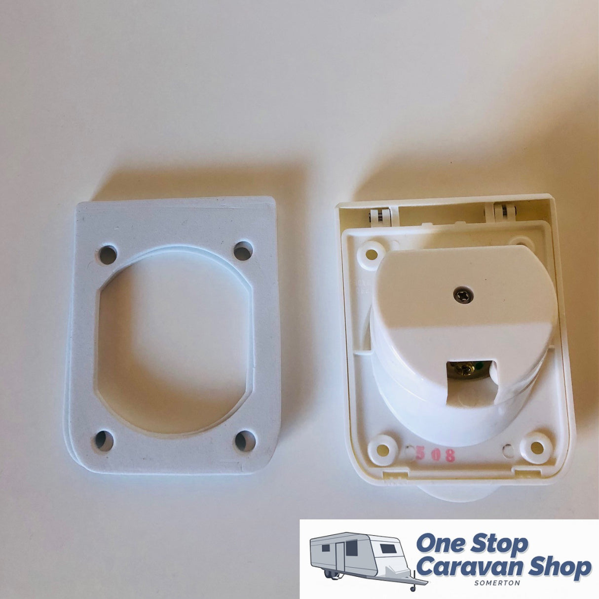 Caravan Inlet 10AMP - White