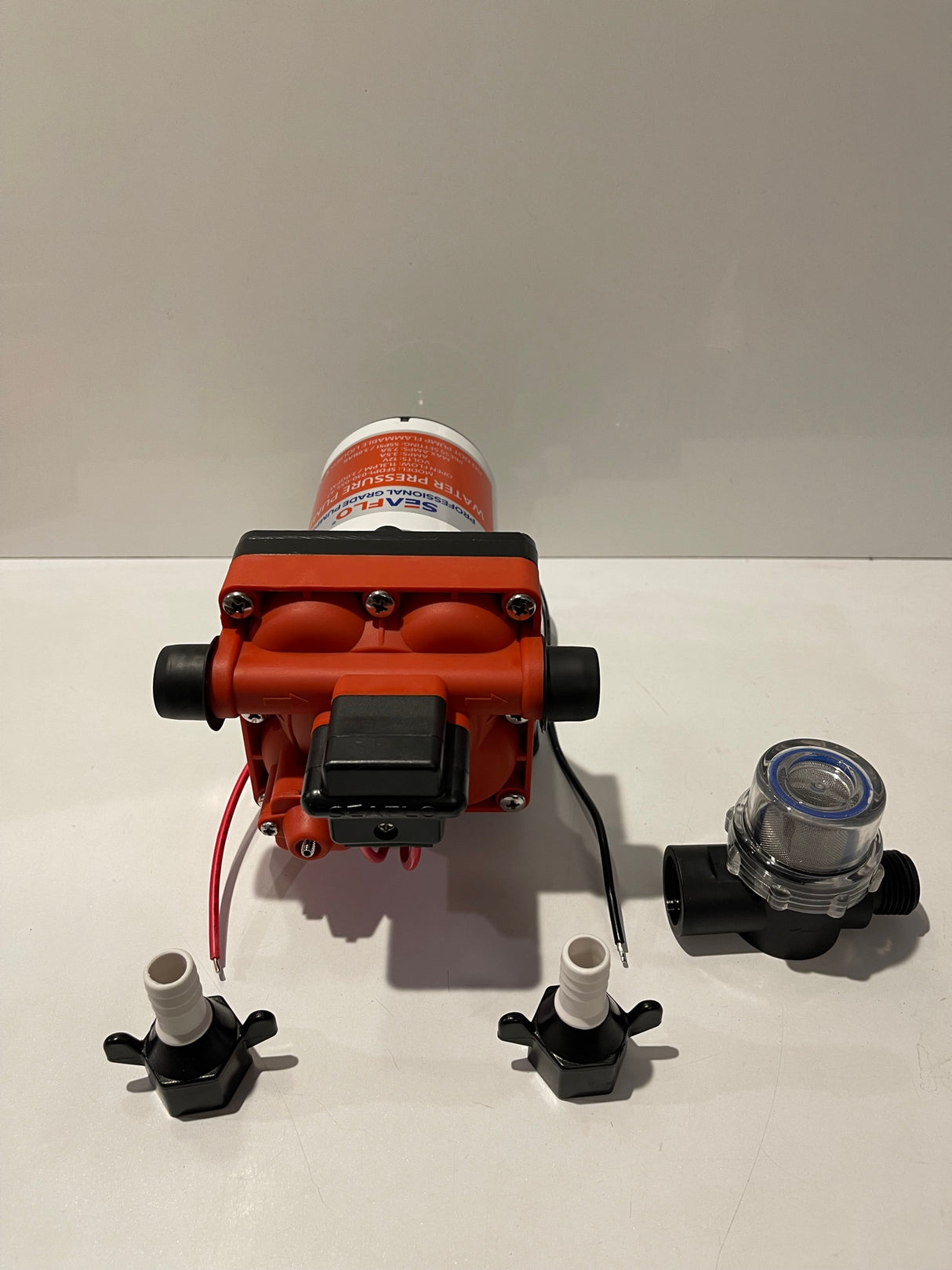 SEAFLO RV Supreme 55psi/11.3LMP 12V Water Pump c/w Filter & Fittings