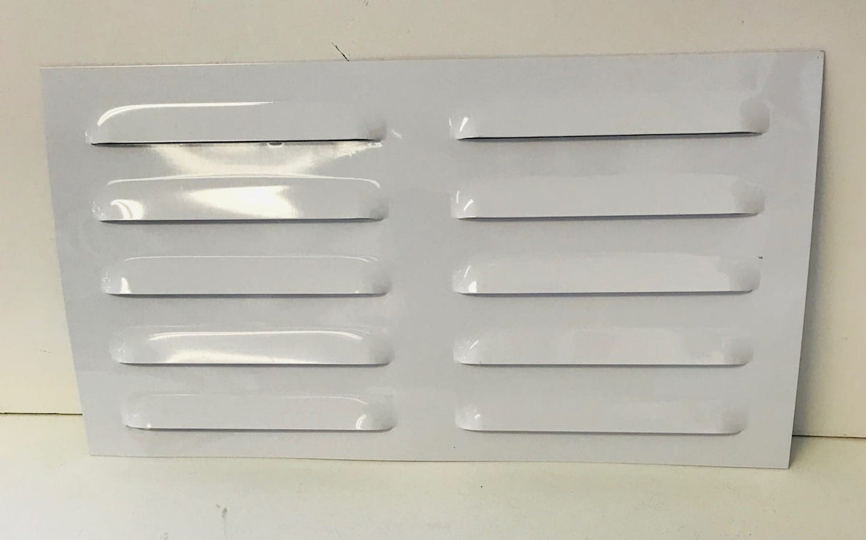 ALUMINIUM VENT SMOOTH WHITE (210mm x 380mm)
